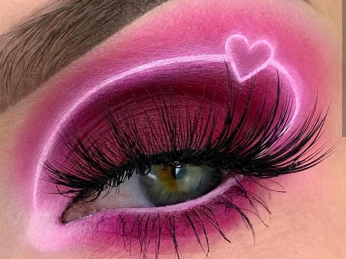 różowy makijaż na walentynki