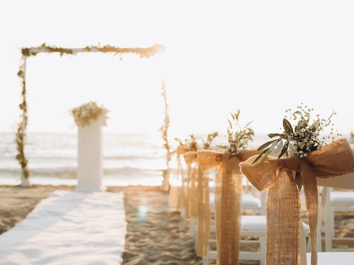 ślub w plenerze plaża