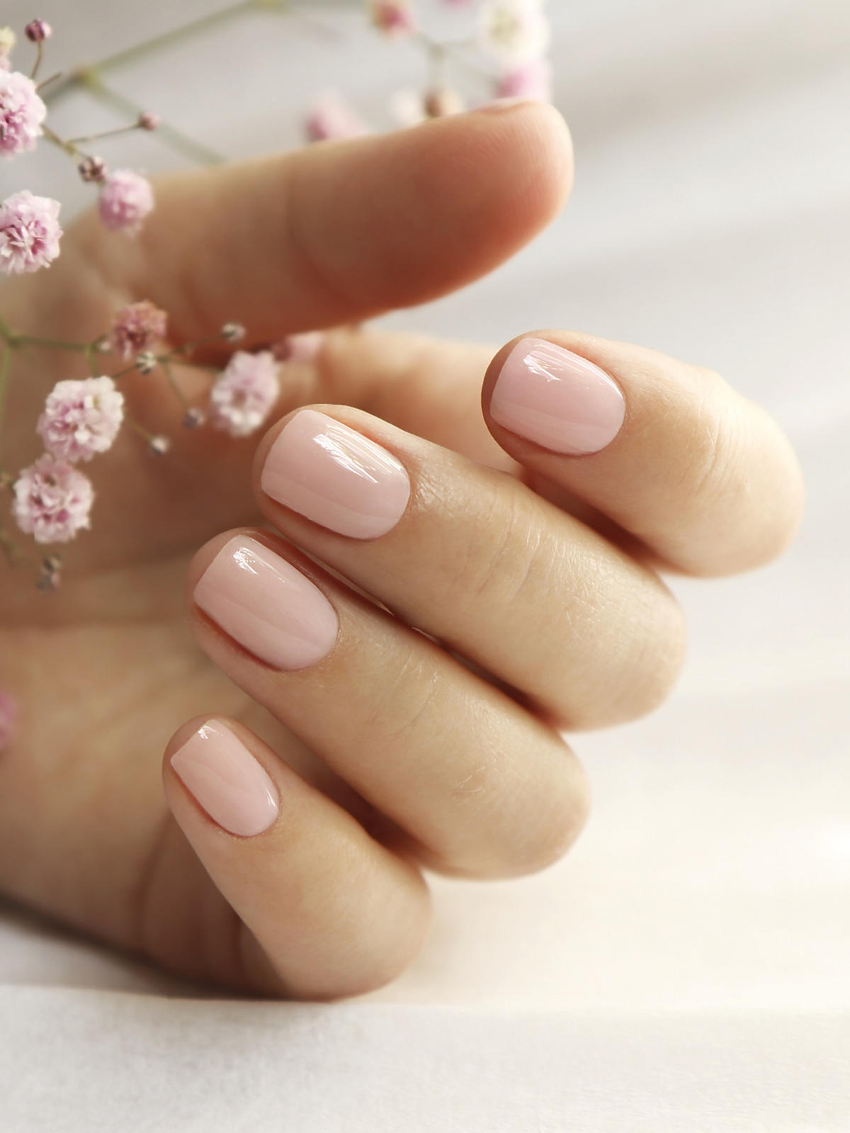 Strawberry Milk Nails na 2023 rok