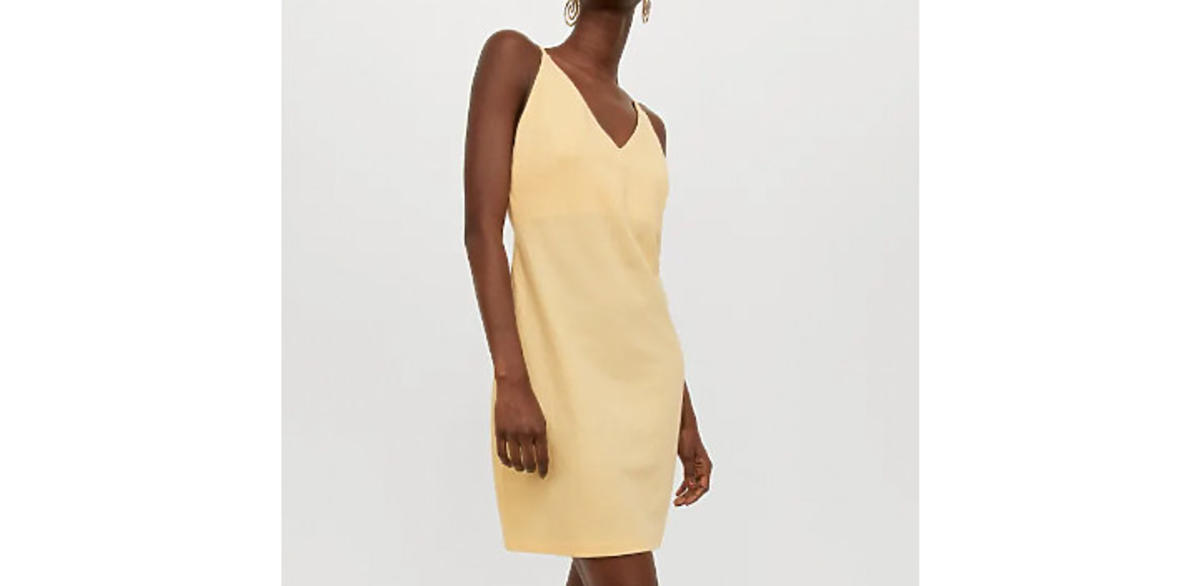 sukienka w modnym kolorze masła 2022 z H&M